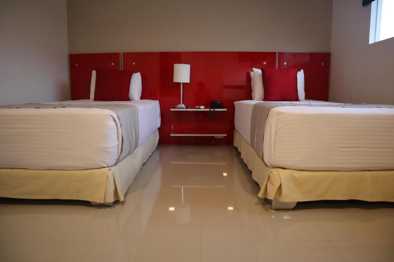 Hotel Blue 66 Cali Bagian luar foto