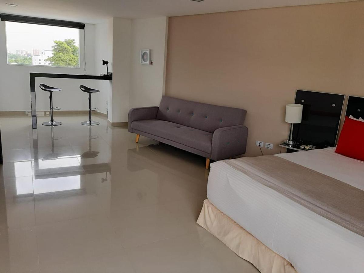 Hotel Blue 66 Cali Bagian luar foto