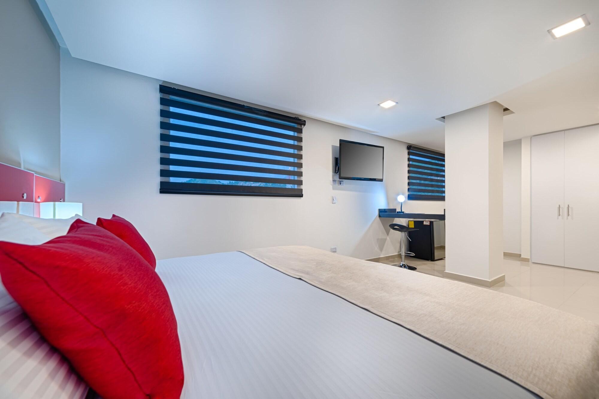 Hotel Blue 66 Cali Bagian luar foto