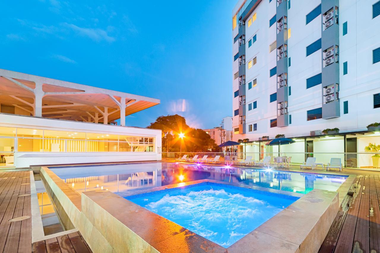 Hotel Blue 66 Cali Bagian luar foto